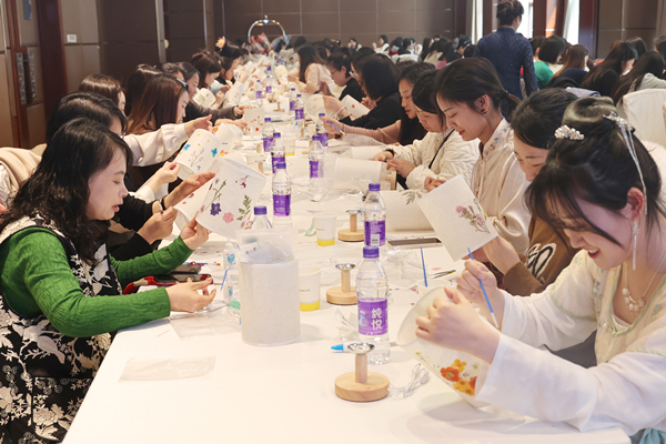 弘扬传统美德 讲好家风故事—— 公司成功举办庆祝“三八”国际劳动妇女节主题活动