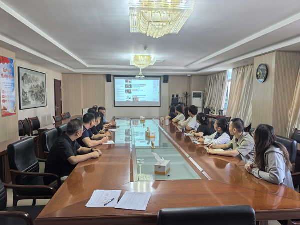 压实责任 强化落实  ——公司纪委多措并举推进群众身边不正之风和  腐败问题集中整治