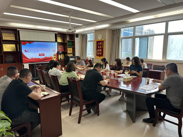 创新宣讲模式  让全国两会精神与新思想深入人心